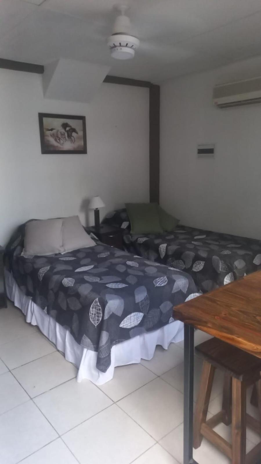 Apartamentos Willy - En Zona Residencial Con Estacionamiento Мендоса Экстерьер фото
